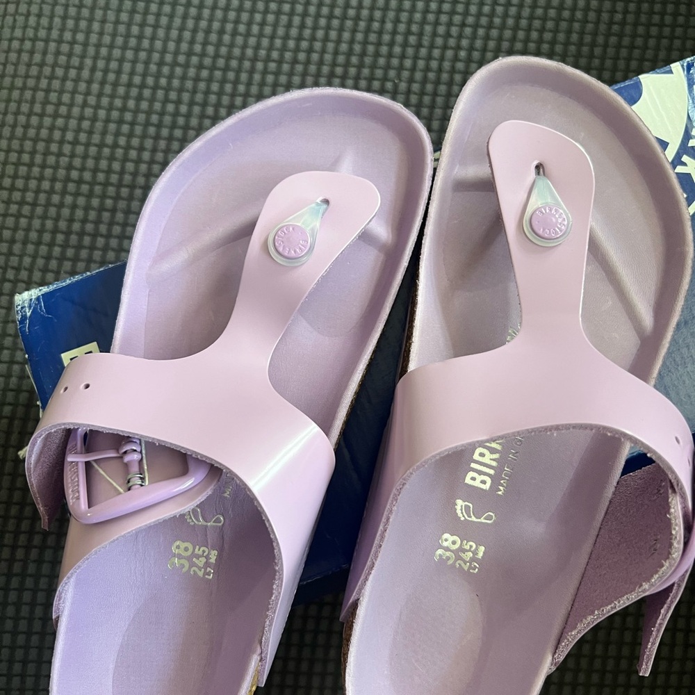 NWB Birkenstock Women's Gizeh Big Buckle Lavender Sandals